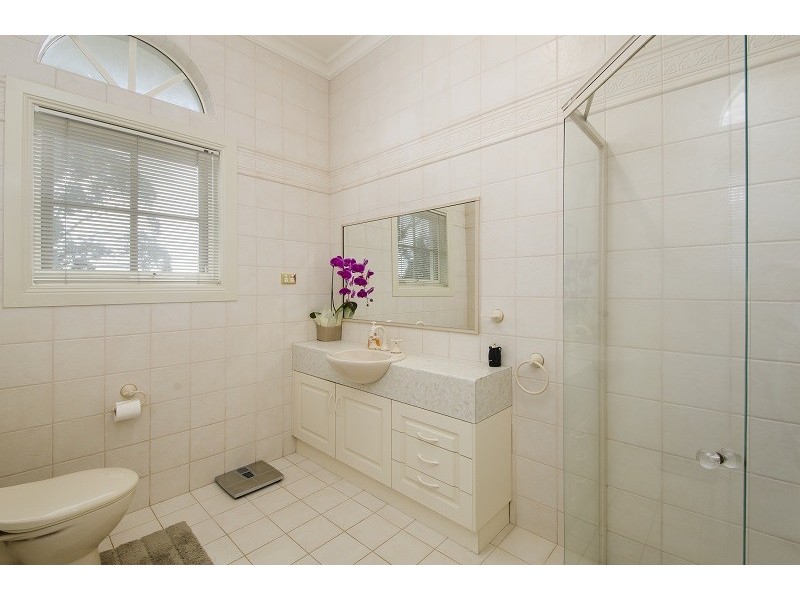 13 Bellaire Close, Mount Gambier SA 5290