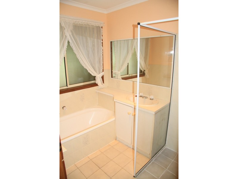 22 Balambool Avenue, Mount Gambier SA 5290