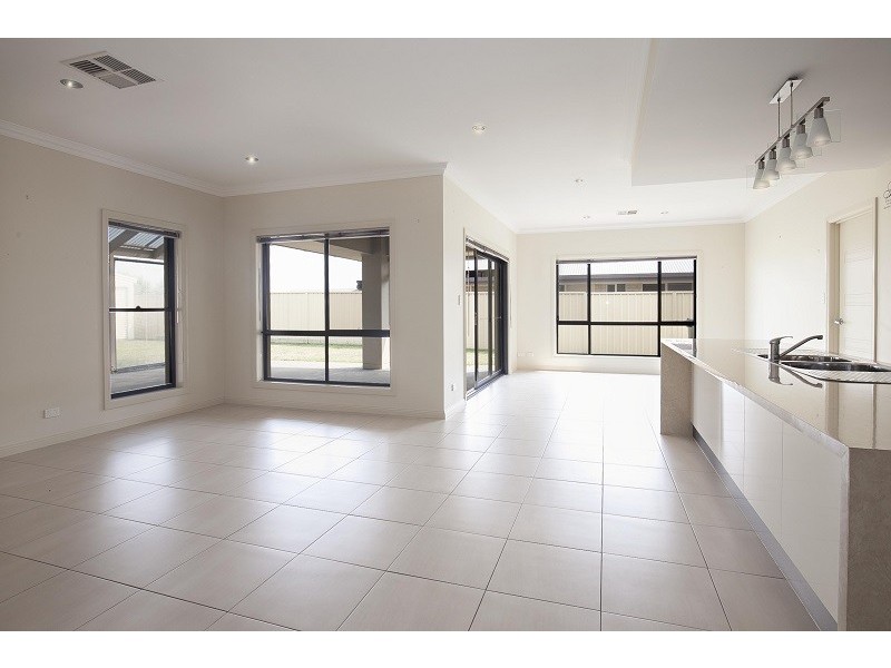 53 Willow Avenue, Mount Gambier SA 5290