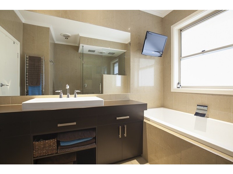 76 Crouch Street North, Mount Gambier SA 5290