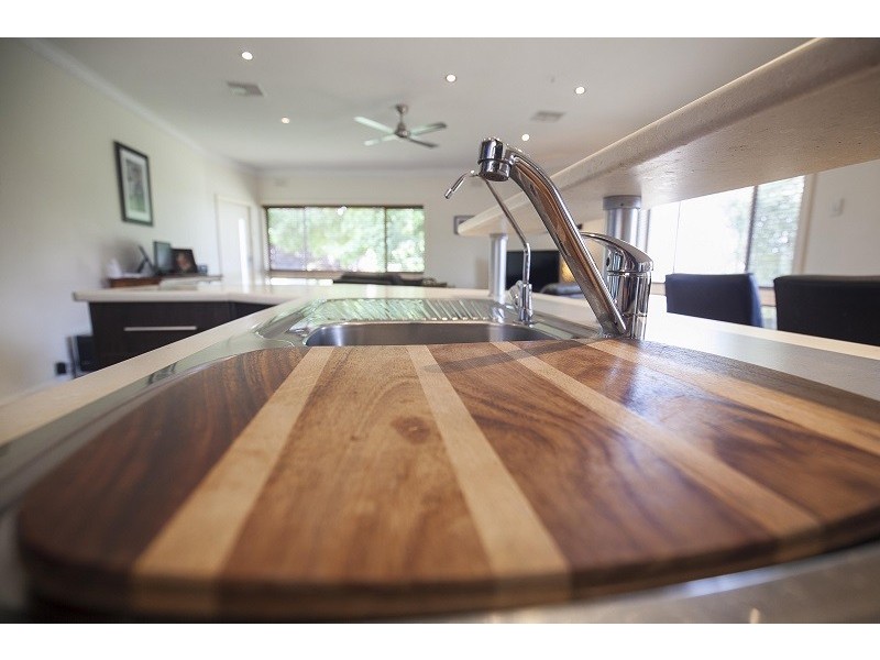 76 Crouch Street North, Mount Gambier SA 5290