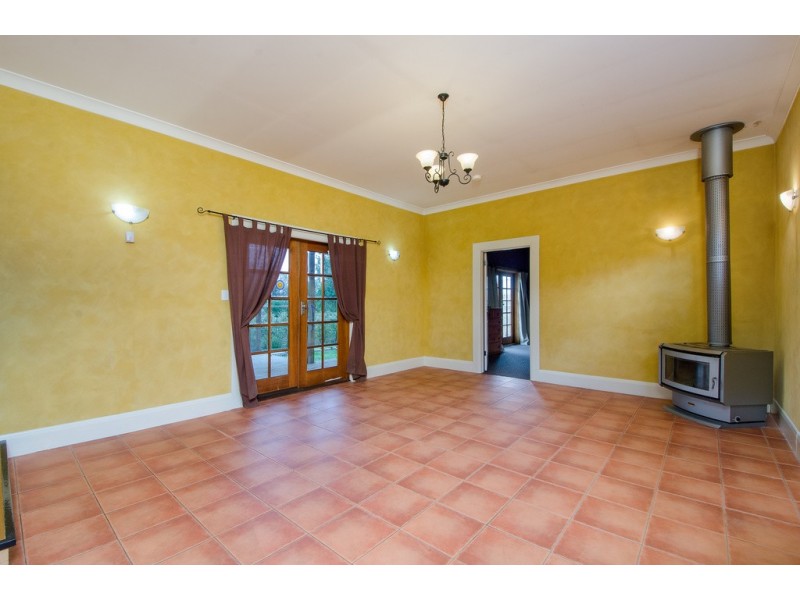 17 Agnes Street, Mount Gambier SA 5290