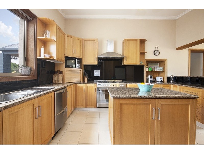 16 Lake Edward Road, Glencoe SA 5291