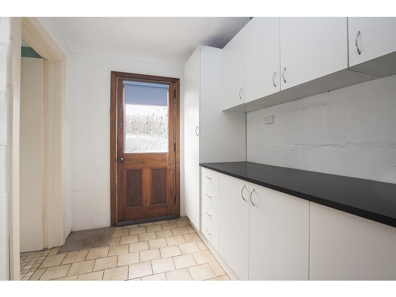 16 Lake Edward Road, Glencoe SA 5291