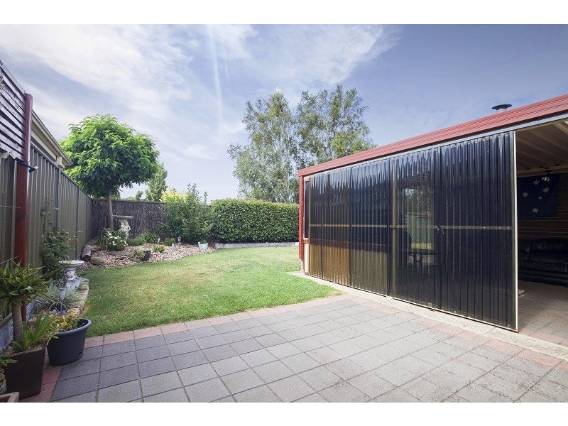 2 Hulon Place, Mount Gambier SA 5290