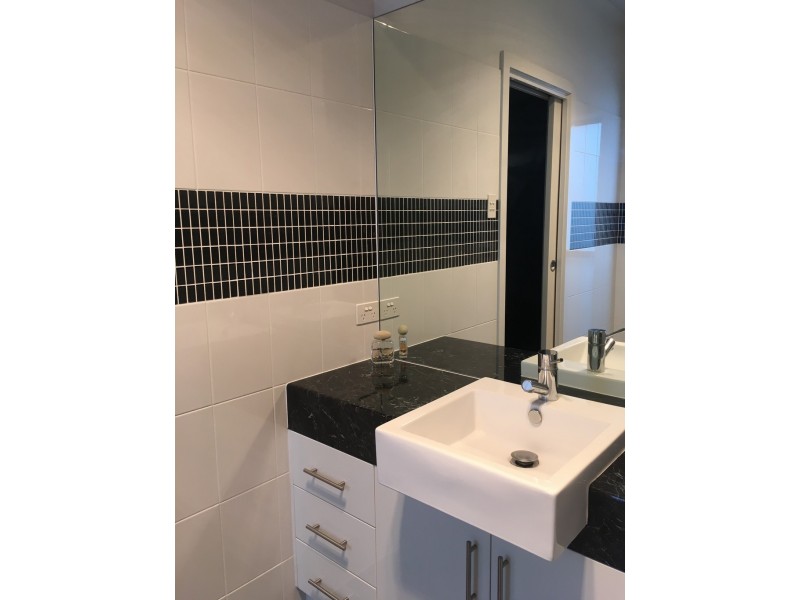 2/11 Allison Street, Mount Gambier SA 5290