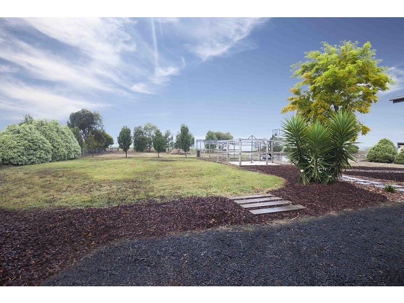 32 Yahl Main Road, Yahl SA 5291