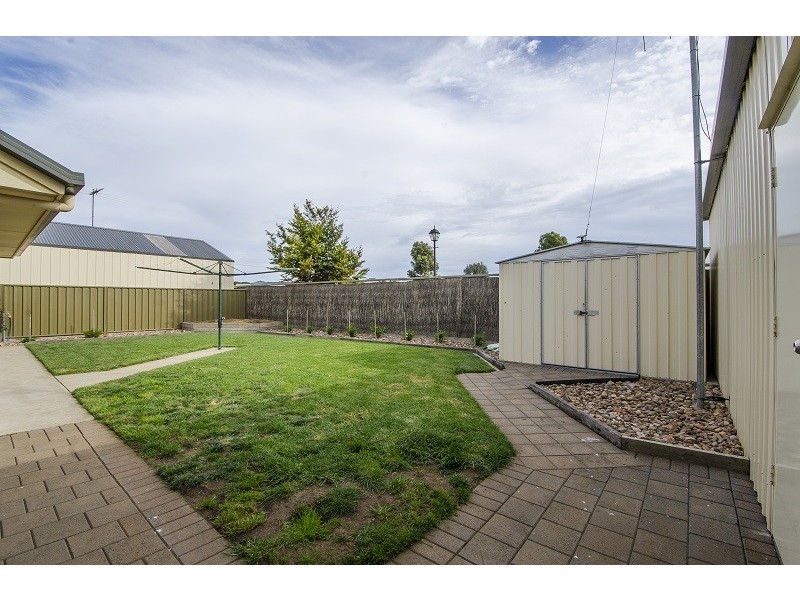 11 Coral Court, Mount Gambier SA 5290