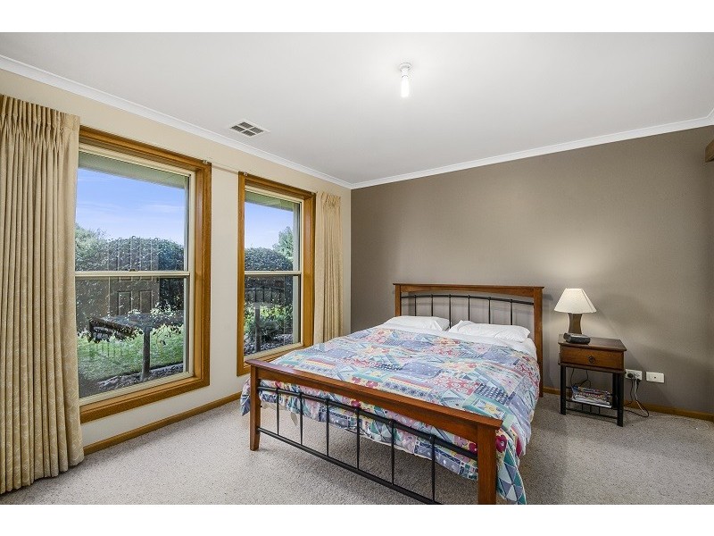 11 Coral Court, Mount Gambier SA 5290