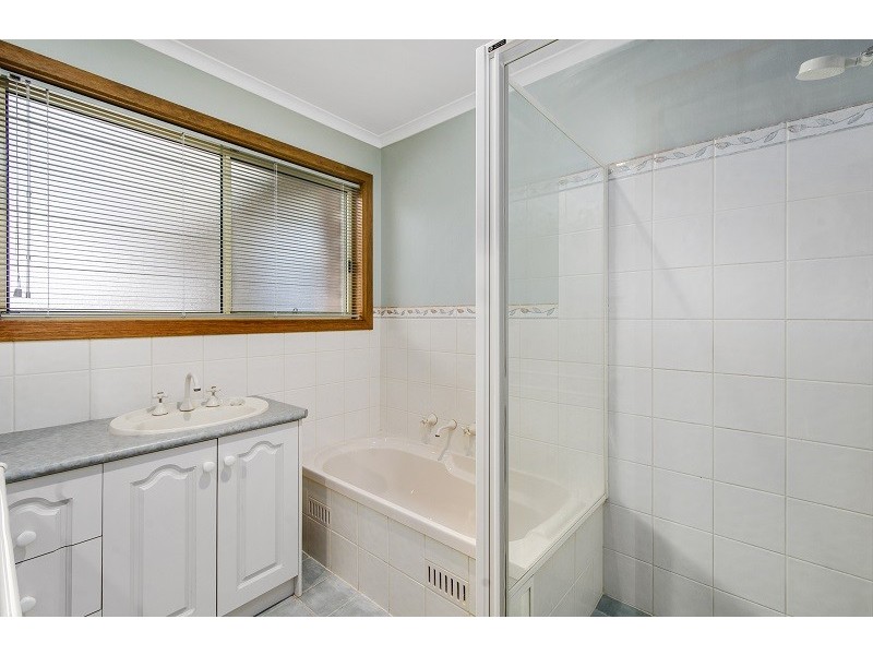 11 Coral Court, Mount Gambier SA 5290