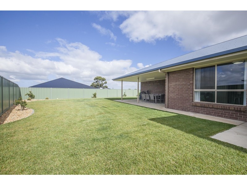11 Tasman Court, Mount Gambier SA 5290