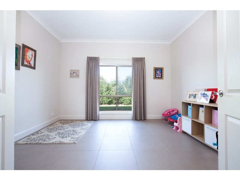 22 Railway Terrace East, Tantanoola SA 5280