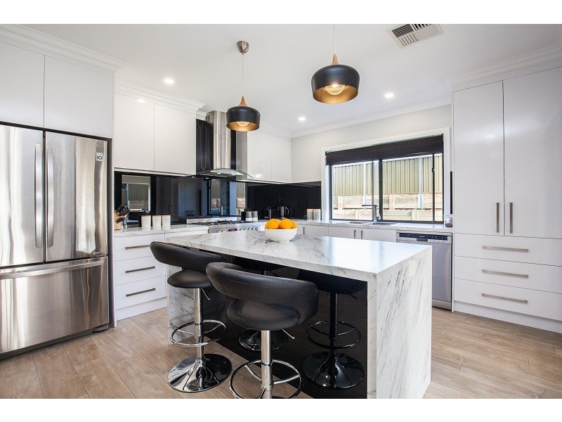 21 King Grove, Mount Gambier SA 5290