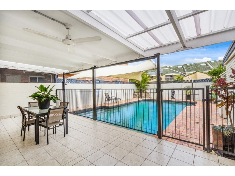 1/6 Tupia Avenue, Tweed Heads NSW 2485