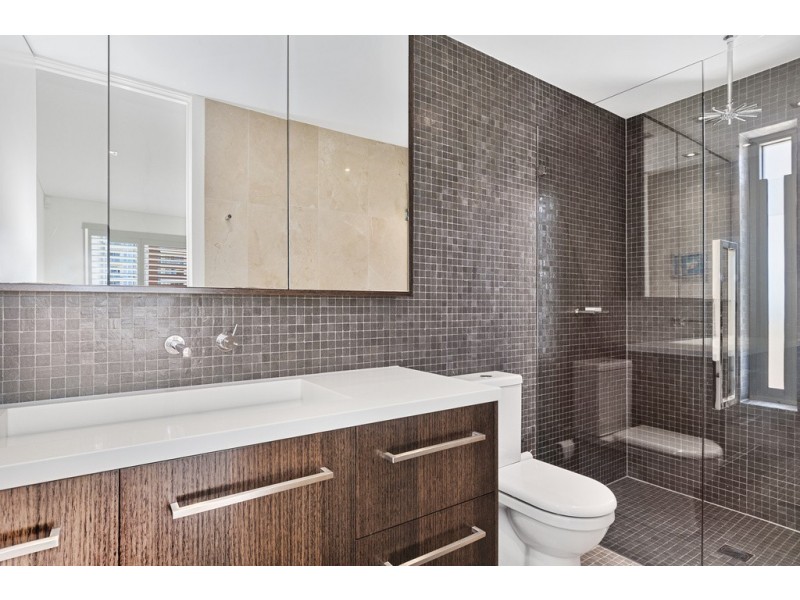 4/60 Musgrave Street, Coolangatta QLD 4225