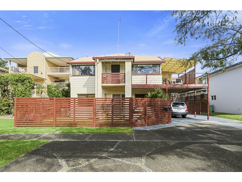 70 Stapylton Street, Coolangatta QLD 4225