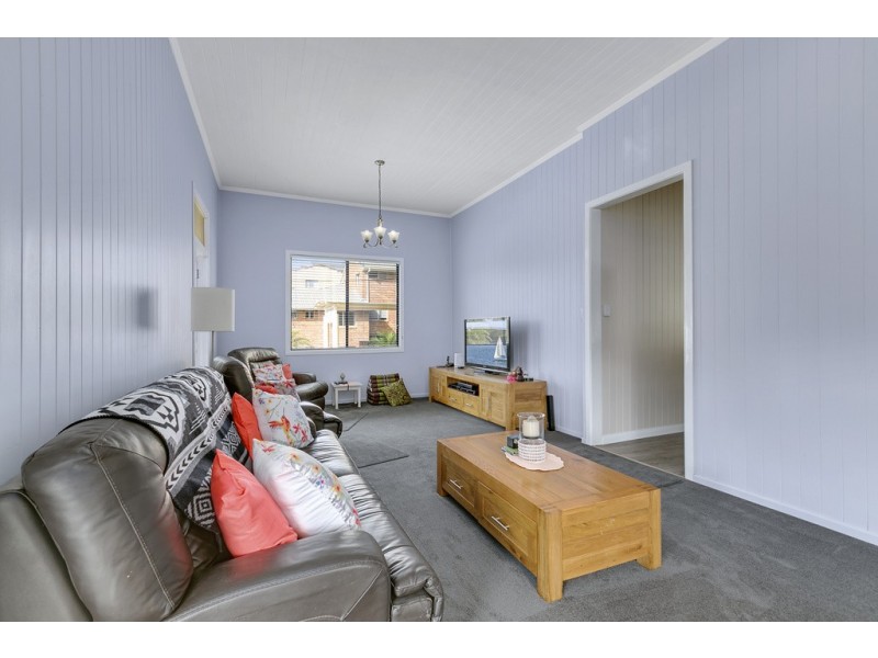 70 Stapylton Street, Coolangatta QLD 4225