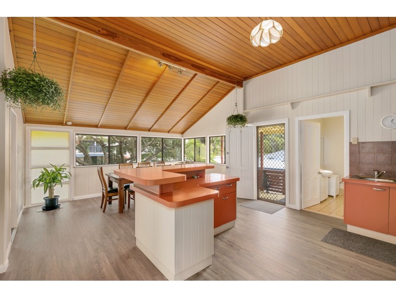 70 Stapylton Street, Coolangatta QLD 4225