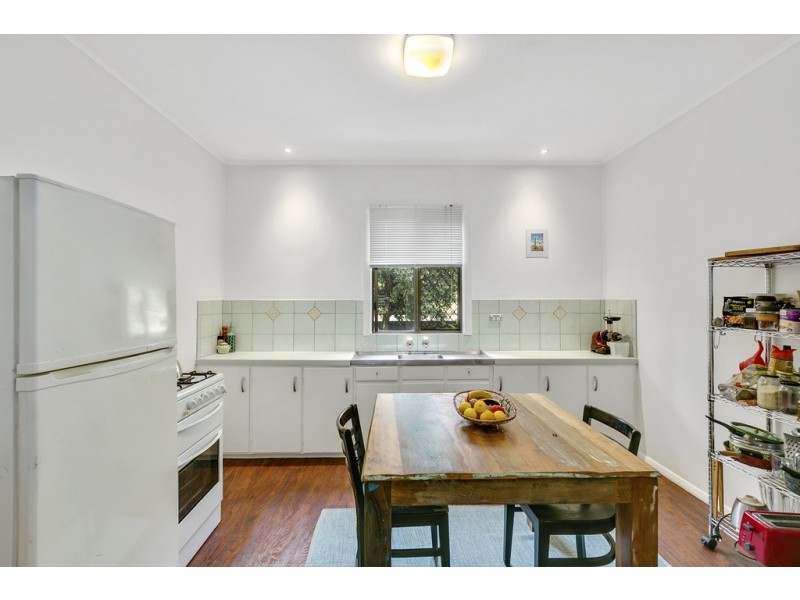 70 Stapylton Street, Coolangatta QLD 4225