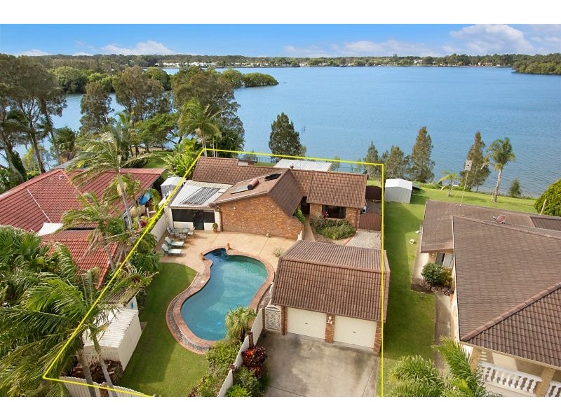 14 Seafarer Place, Banora Point NSW 2486