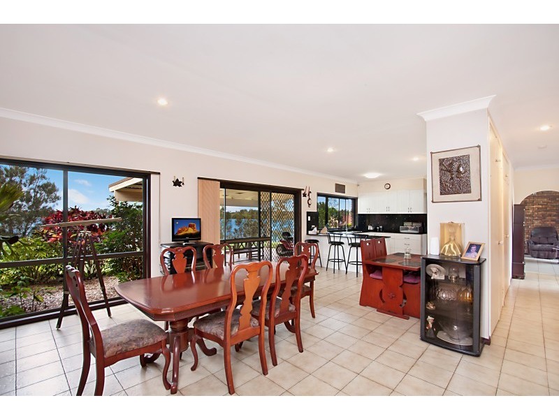 14 Seafarer Place, Banora Point NSW 2486