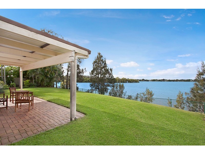 14 Seafarer Place, Banora Point NSW 2486