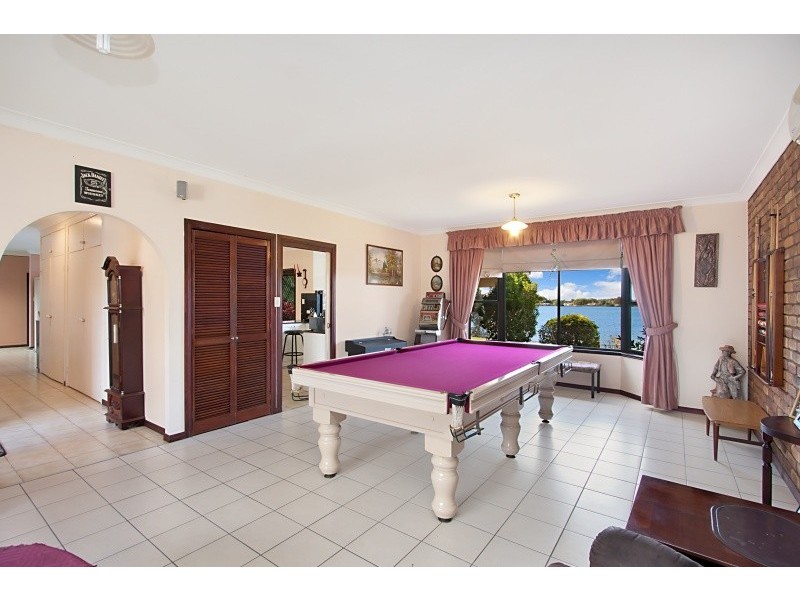 14 Seafarer Place, Banora Point NSW 2486