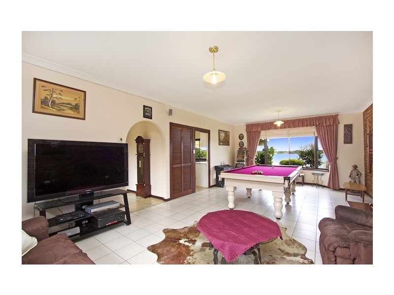 14 Seafarer Place, Banora Point NSW 2486