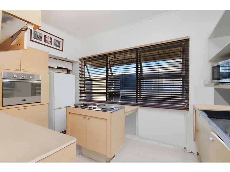 27 Stapylton St, Coolangatta QLD 4225