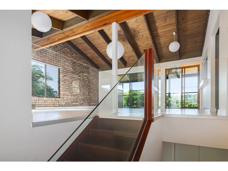 2 Elm Place, Banora Point NSW 2486