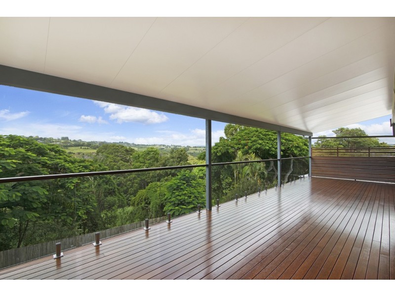 2 Elm Place, Banora Point NSW 2486