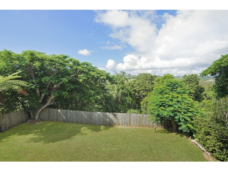 2 Elm Place, Banora Point NSW 2486