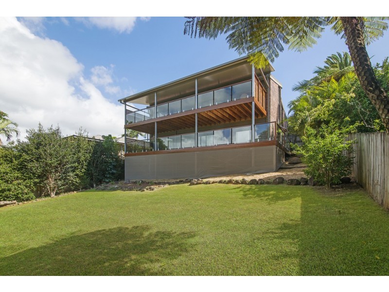 2 Elm Place, Banora Point NSW 2486