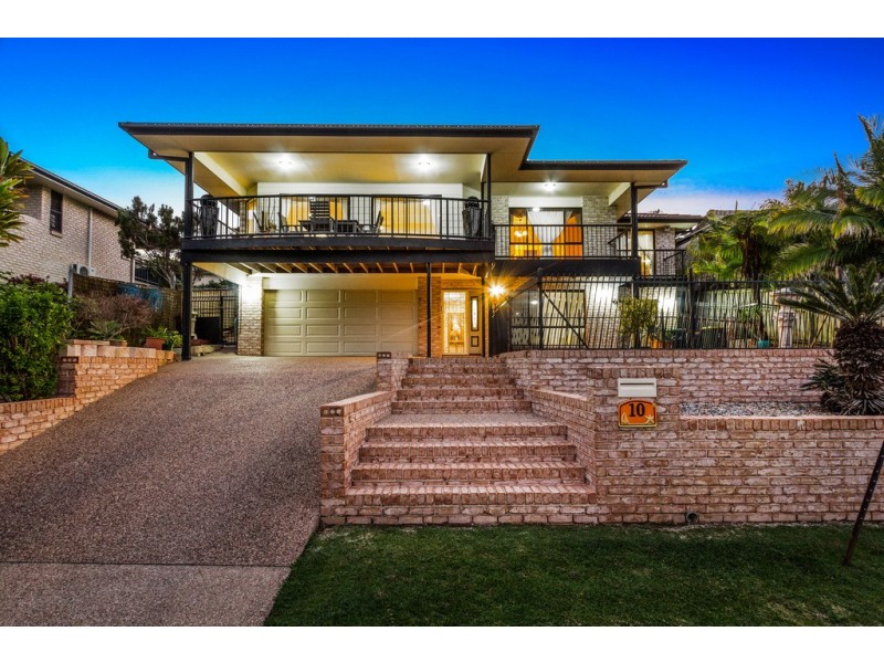 10 Daintree Close, Banora Point NSW 2486