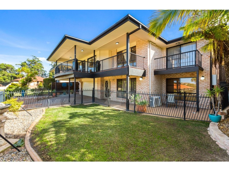 10 Daintree Close, Banora Point NSW 2486