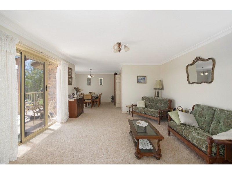 12 Widgee Ave, Banora Point NSW 2486