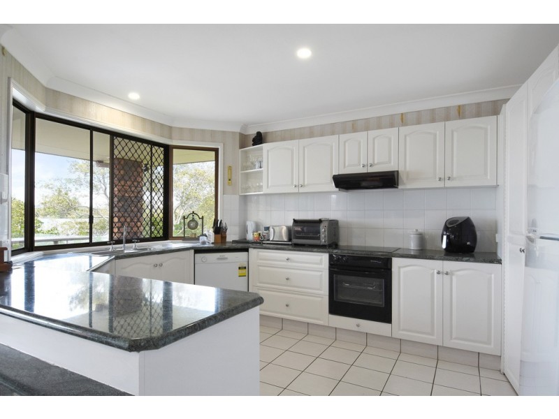210 Kennedy Drive, Tweed Heads West NSW 2485