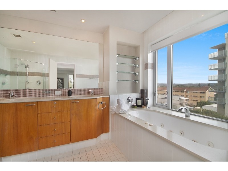 4/38 Pacific Parade, Bilinga QLD 4225