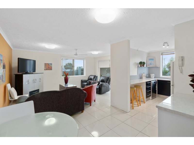 1/300 The Esplanade, Miami QLD 4220