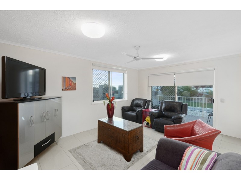 1/300 The Esplanade, Miami QLD 4220