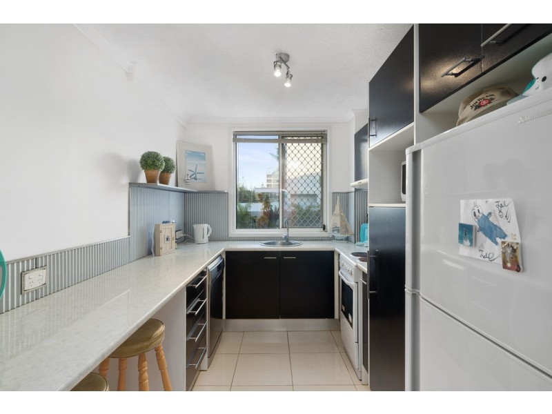 1/300 The Esplanade, Miami QLD 4220