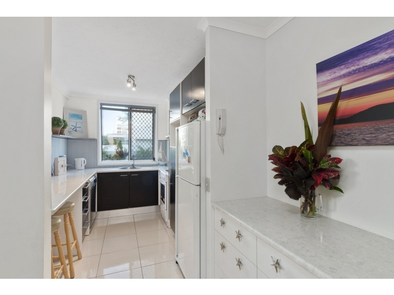 1/300 The Esplanade, Miami QLD 4220