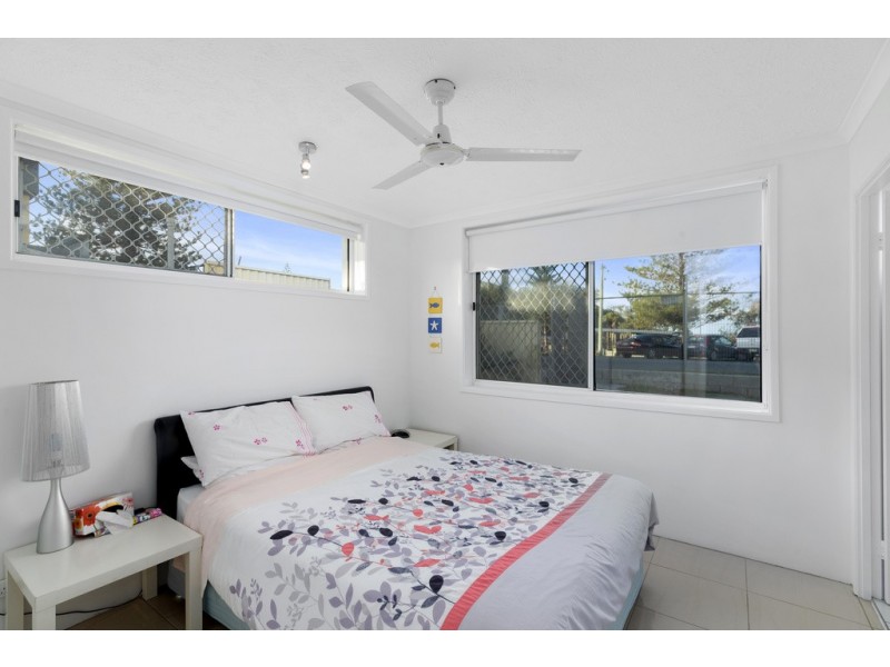 1/300 The Esplanade, Miami QLD 4220