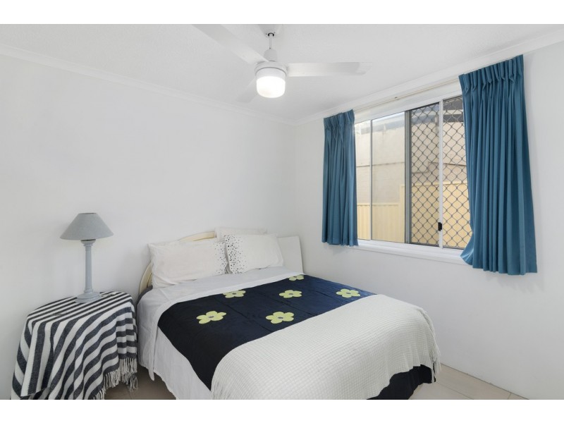 1/300 The Esplanade, Miami QLD 4220