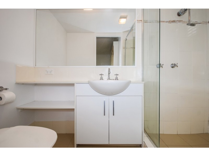 2/22 Binya Avenue, Kirra QLD 4225