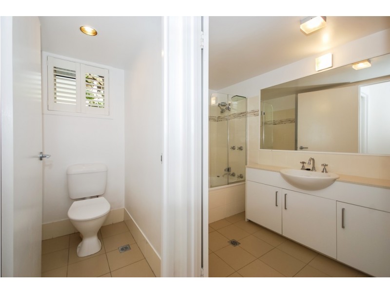 2/22 Binya Avenue, Kirra QLD 4225