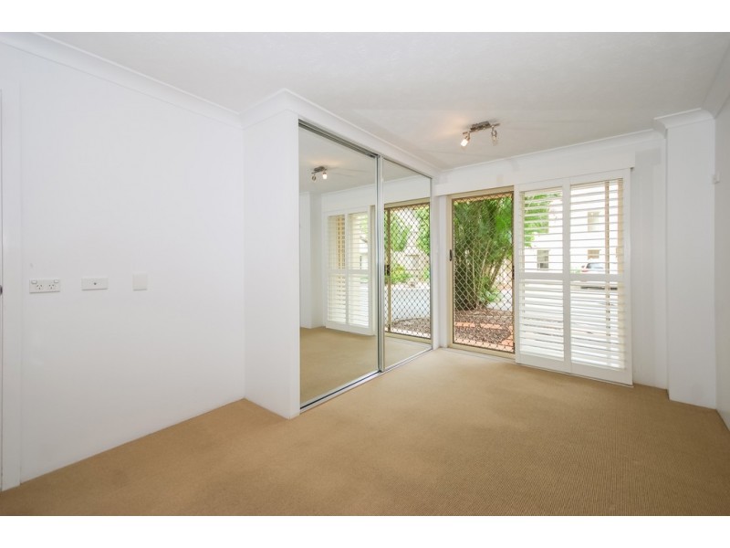 2/22 Binya Avenue, Kirra QLD 4225