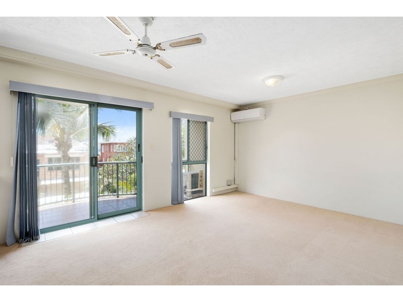 13/143 Golden Four Drive, Bilinga QLD 4225