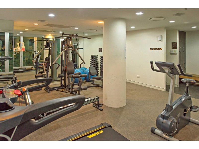 1304/1 Douglas Street, Coolangatta QLD 4225