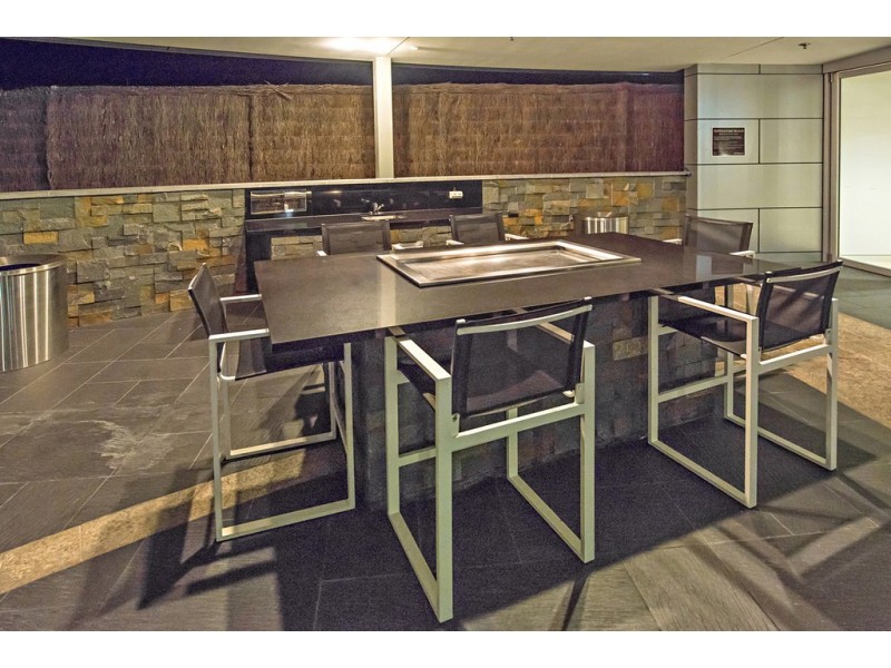 1304/1 Douglas Street, Coolangatta QLD 4225